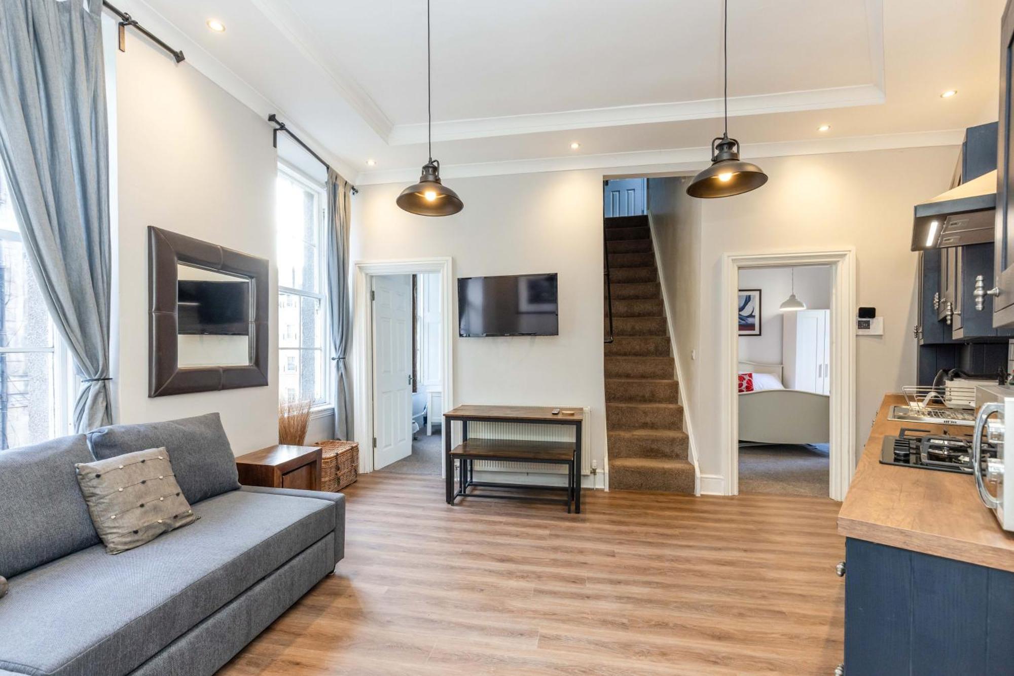 Traditional 3 Bedroom Quiet Duplex Flat By High St, Trams And Buses - Just 1-5 Miles To Centre EDI Kültér fotó