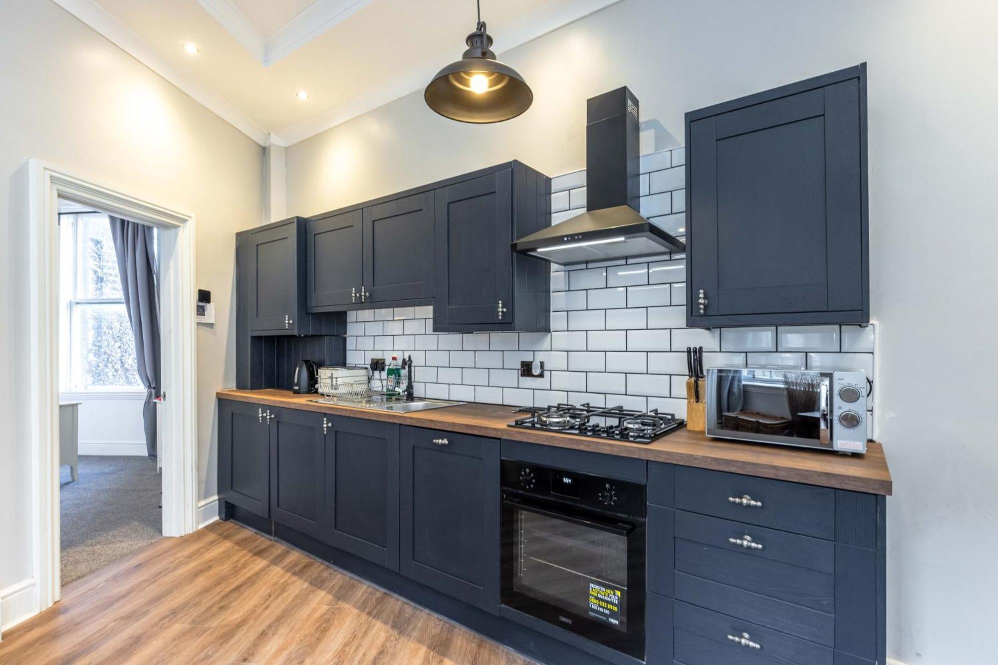 Traditional 3 Bedroom Quiet Duplex Flat By High St, Trams And Buses - Just 1-5 Miles To Centre EDI Kültér fotó